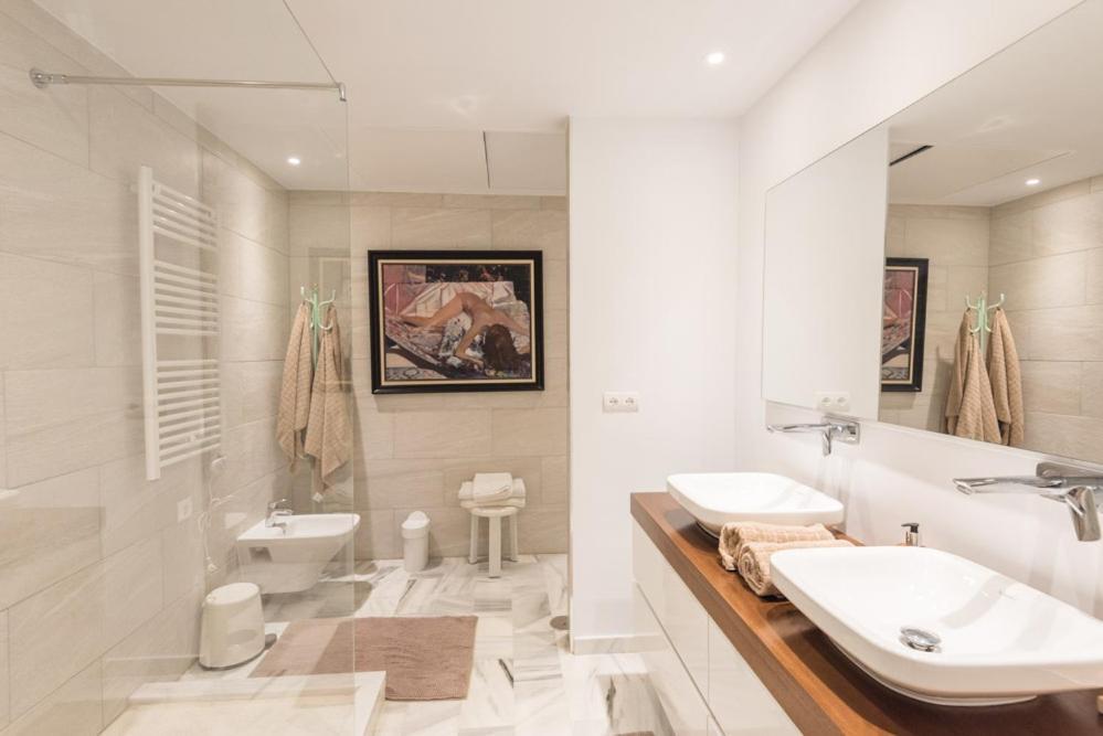 Playas Del Duque, Puerto Banus, Golf .Playa Y Compras Apartment Marbella Exterior photo